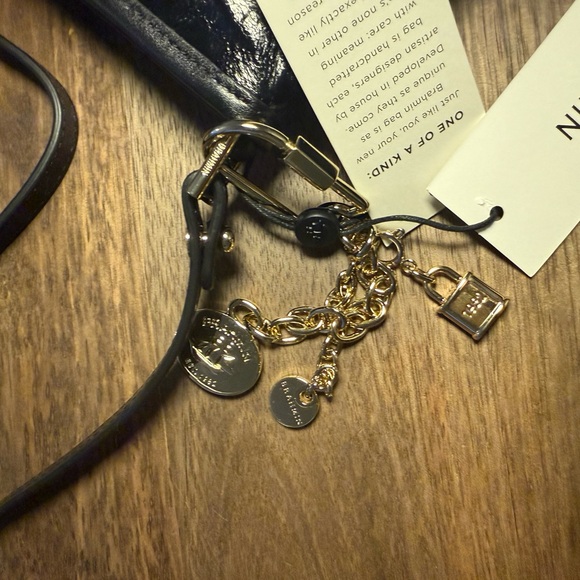 BRAHMIN NWT Black Croc-Embossed Shoulder LEATHER SOFT LAMBSKIN BLACK Bag w charm - Picture 5 of 8